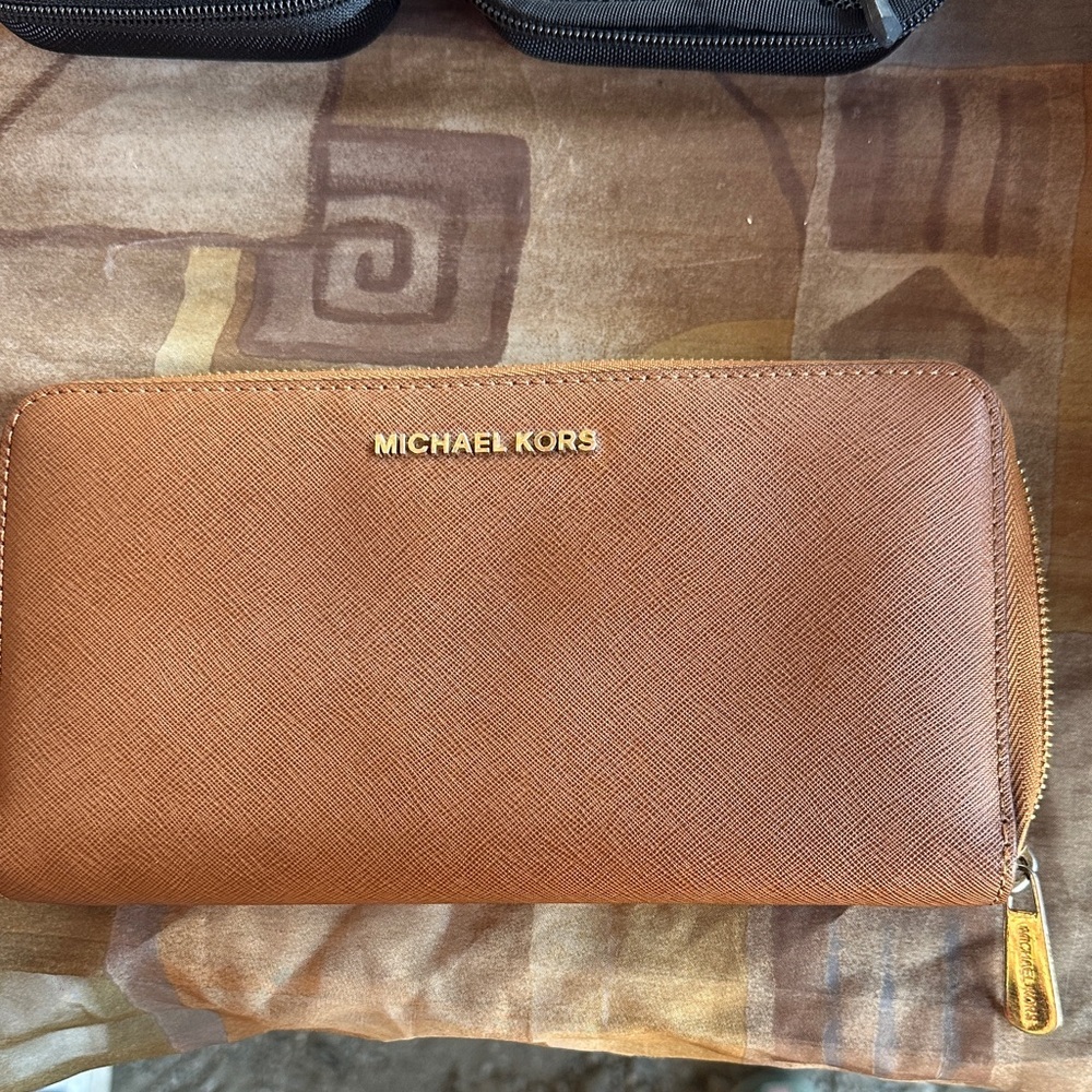 Michael Kors Tan Zip Wallet